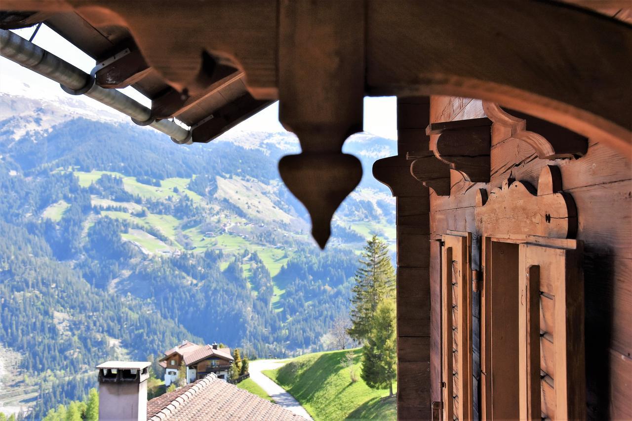 Alpina Lodge Bed & Breakfast Чирчен Экстерьер фото